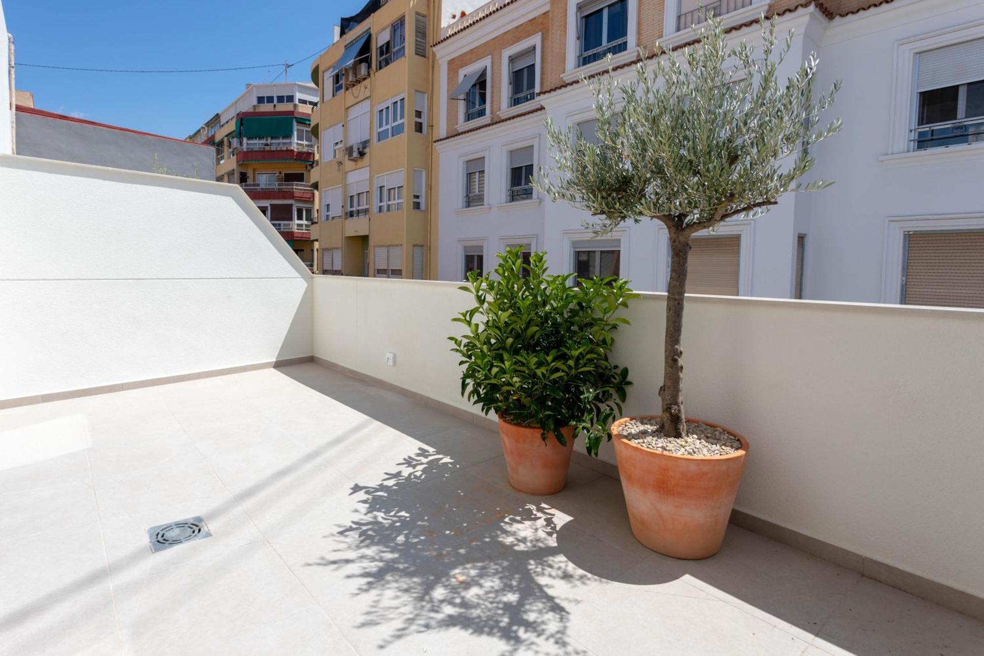 Reina Victoria Velazquez Aparthotel Alicante Buitenkant foto