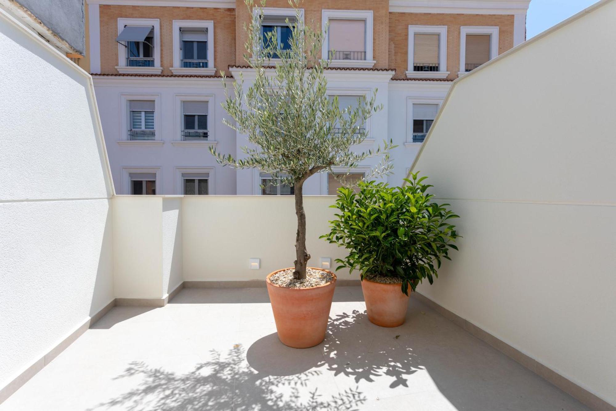 Reina Victoria Velazquez Aparthotel Alicante Buitenkant foto